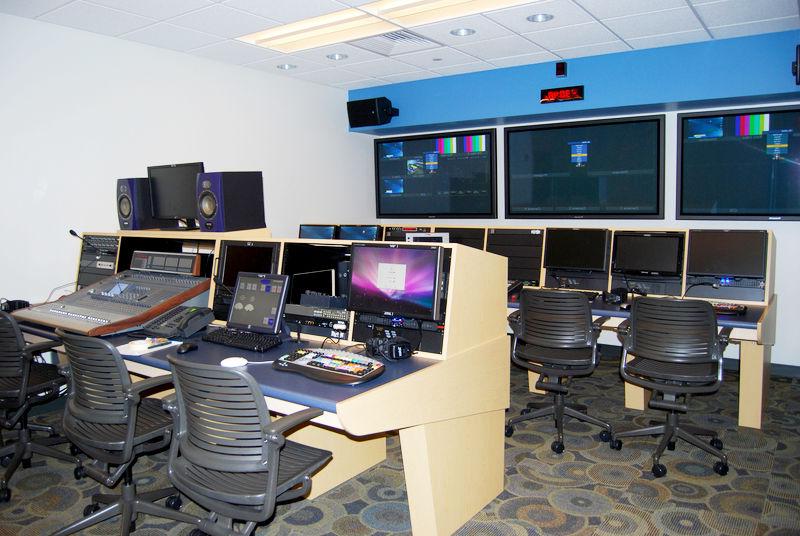 Communications Lab, Aaron Building